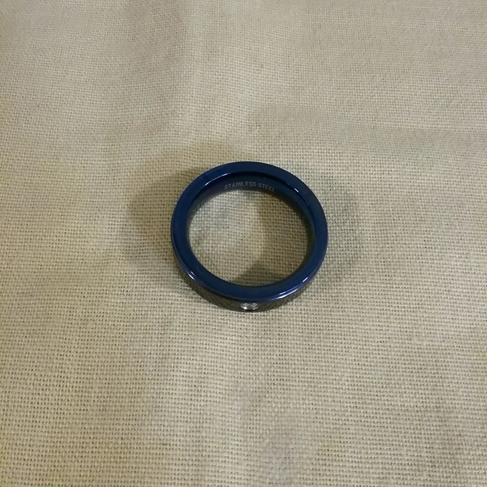 BRAND NEW Men's Stainless Steel Ring- Size 8